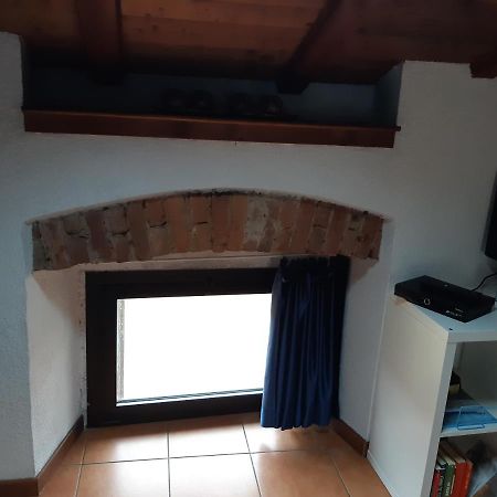 Little 58 Apartment Luino Luaran gambar