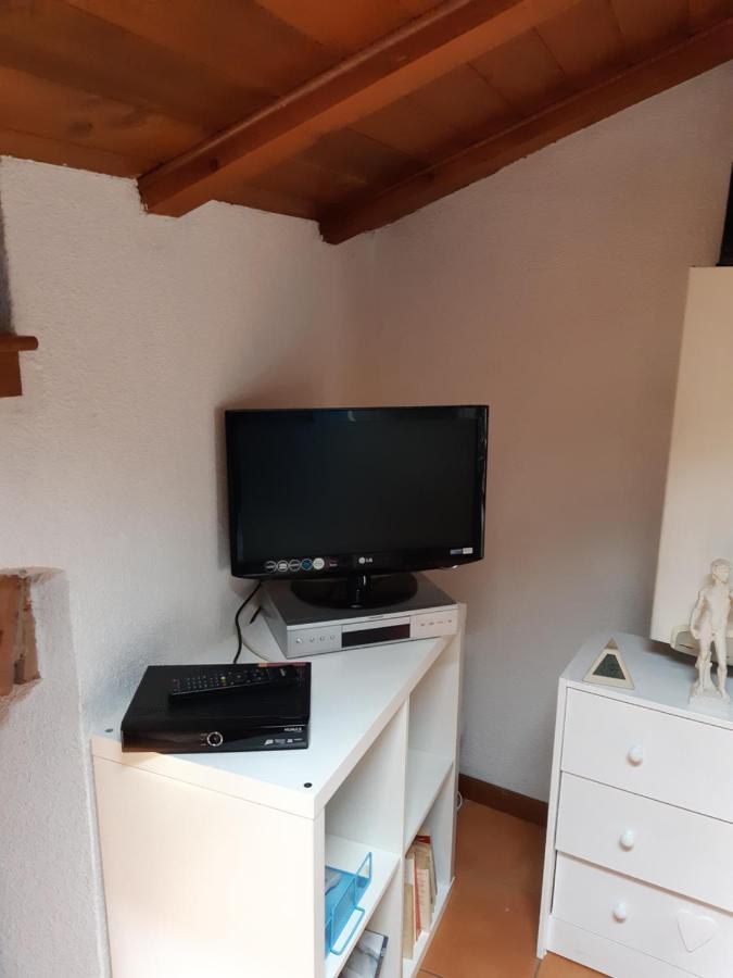 Little 58 Apartment Luino Luaran gambar